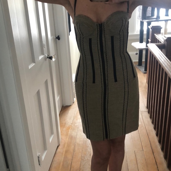 Uber sexy body con dress G.V.G.V size 2 - Picture 1 of 11